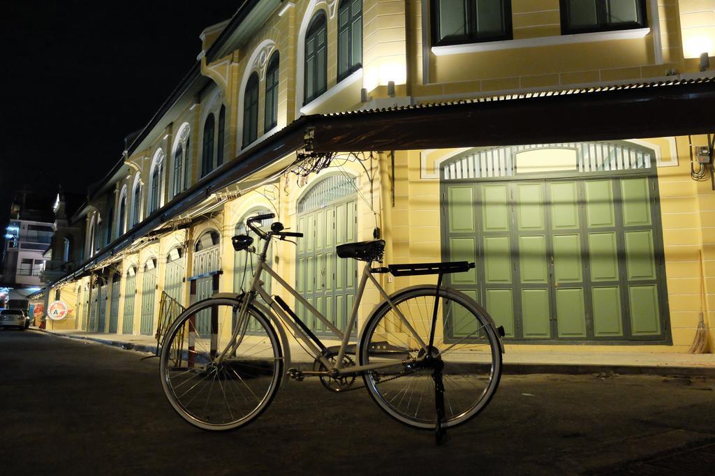 Old Capital Bike Inn - Sha Certified Bangkok Luaran gambar